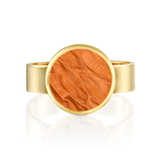 Hug Me Flat Ring in gold