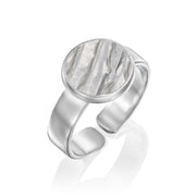 Hug Me Flat Ring in Silver