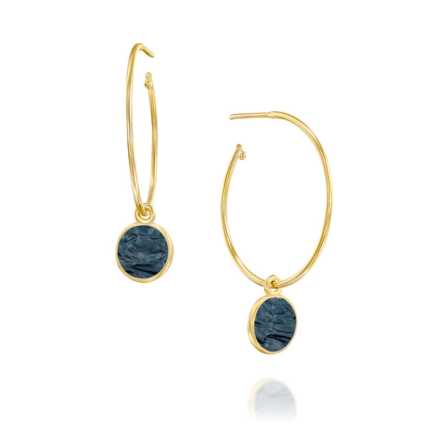 Hoop Loop Earrings in gold