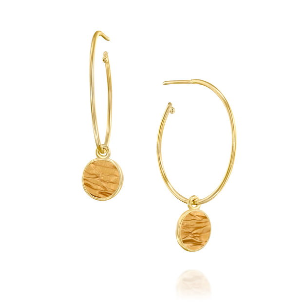 Hoop Loop Earrings in gold